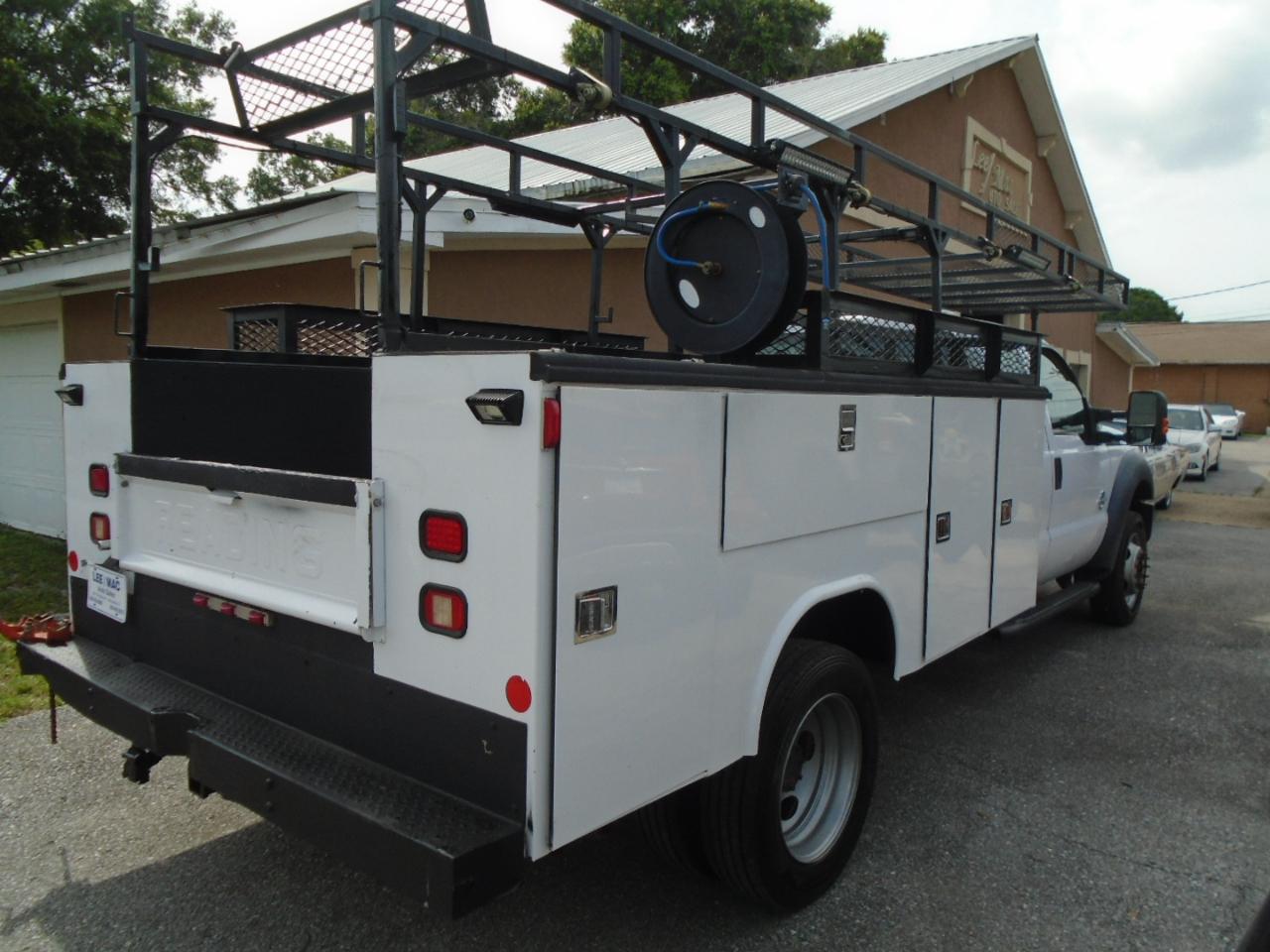 Ford Super Duty F-550 DRW 4WD SuperCab 186" WB 84" CA XL 2016