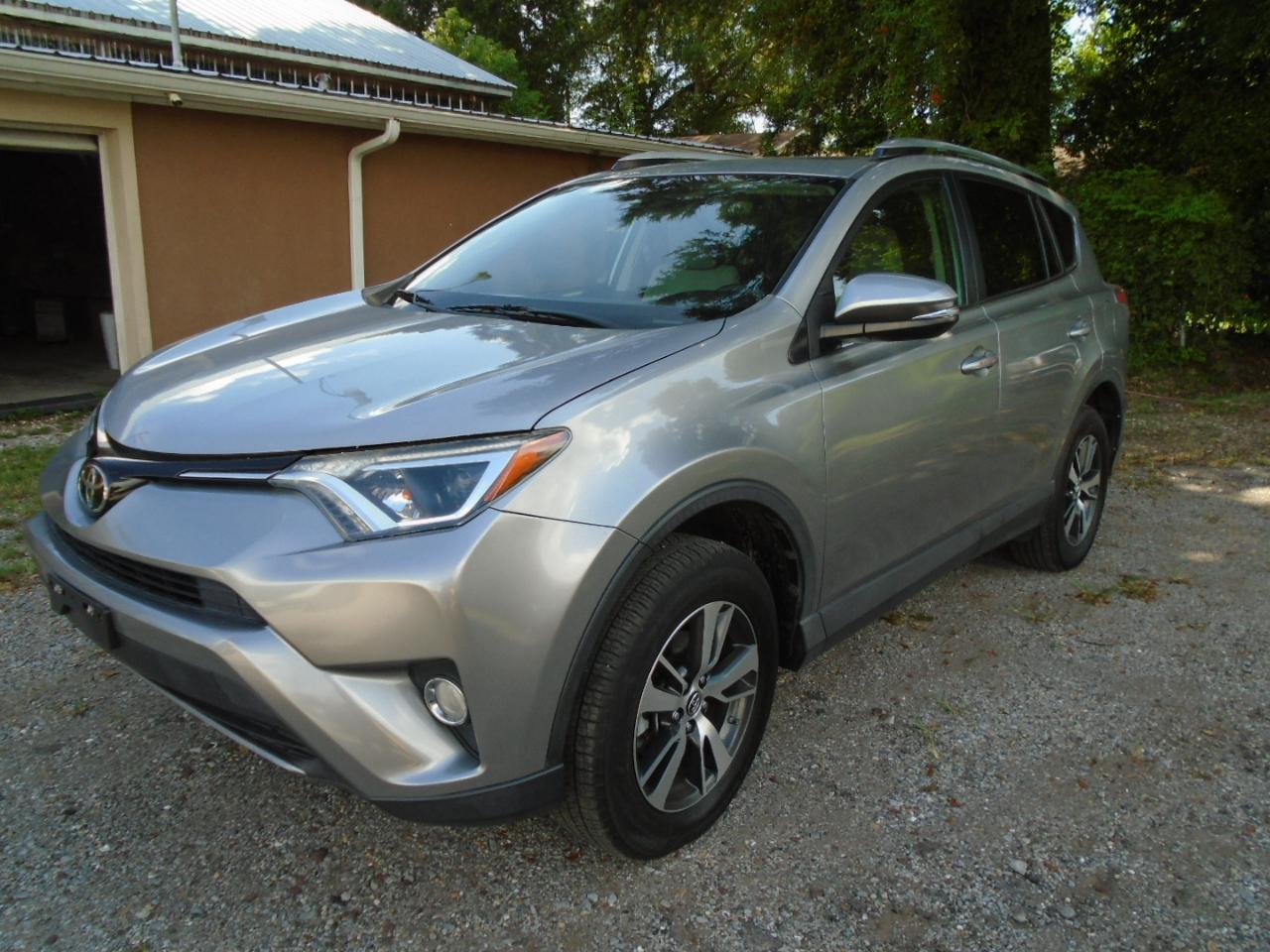 Toyota RAV4 XLE 4D SUV FWD 2018