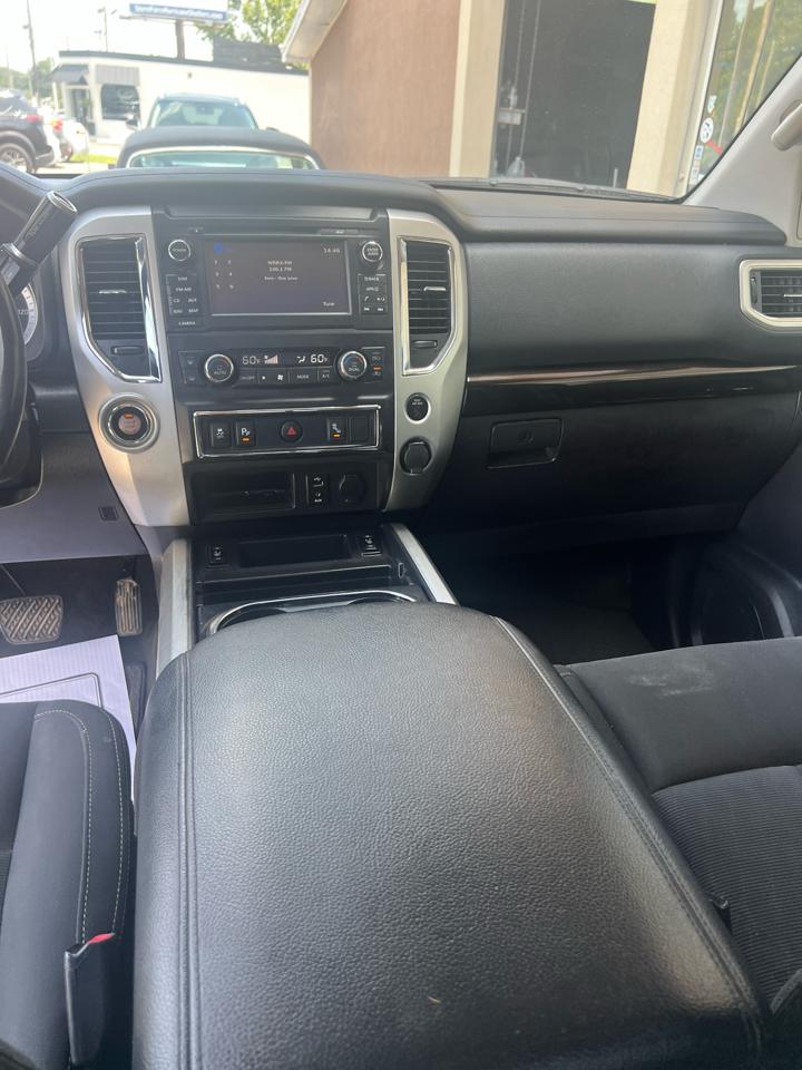 Nissan Titan 4x2 King Cab SV 2018