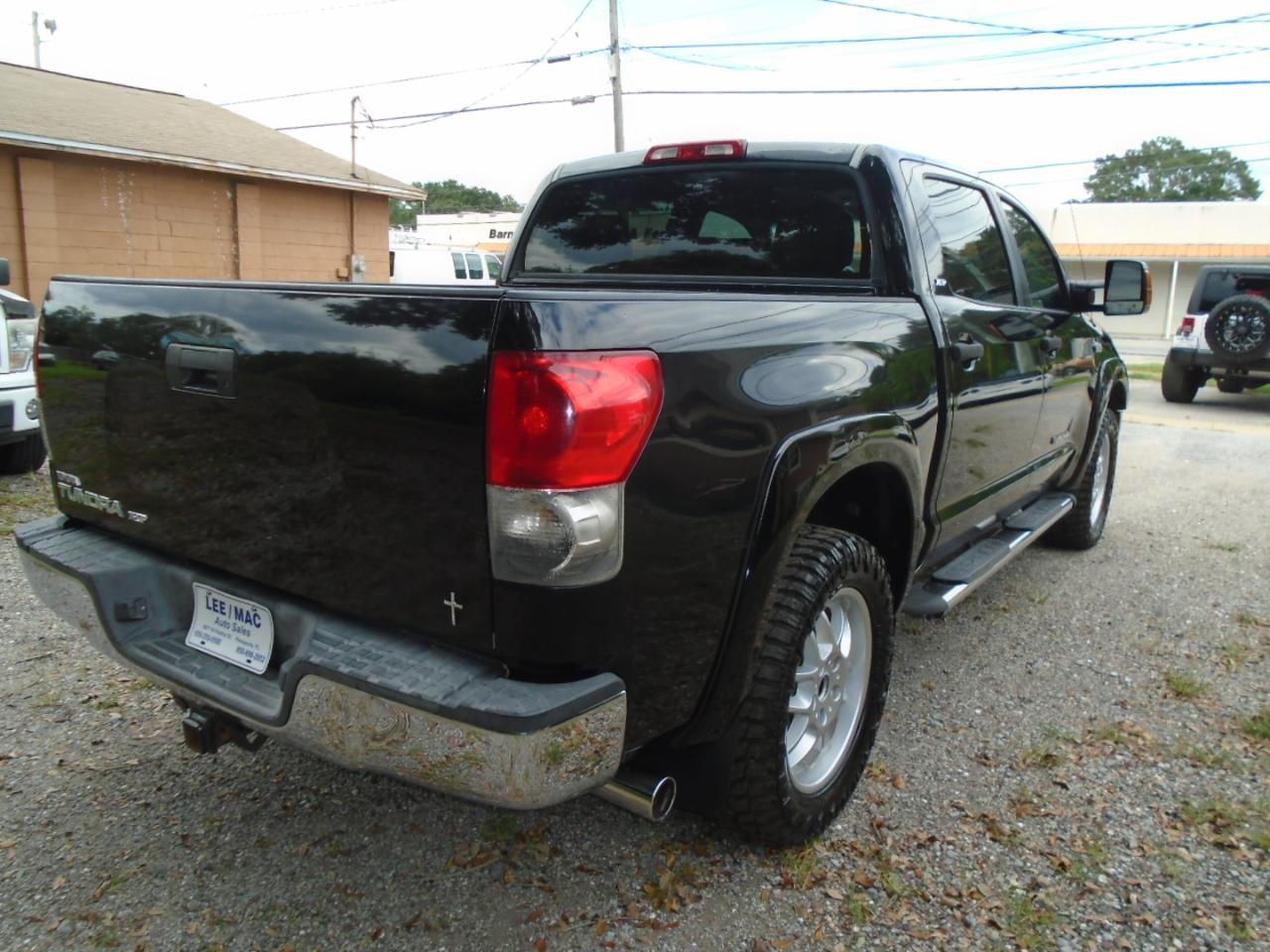 Toyota Tundra 2WD CrewMax 145.7" 5.7L SR5 (Natl) 2007