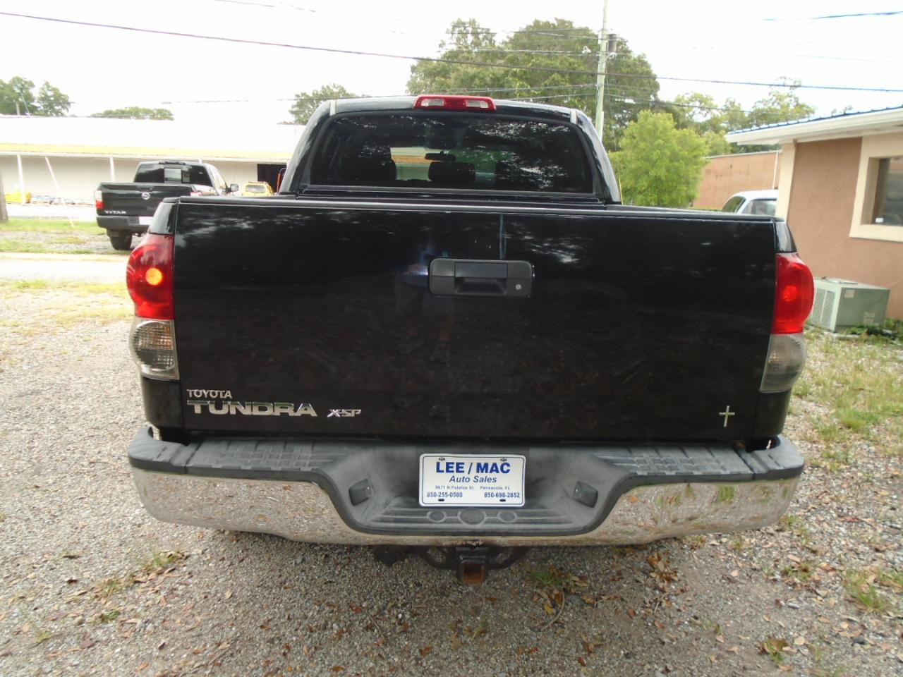 Toyota Tundra 2WD CrewMax 145.7" 5.7L SR5 (Natl) 2007
