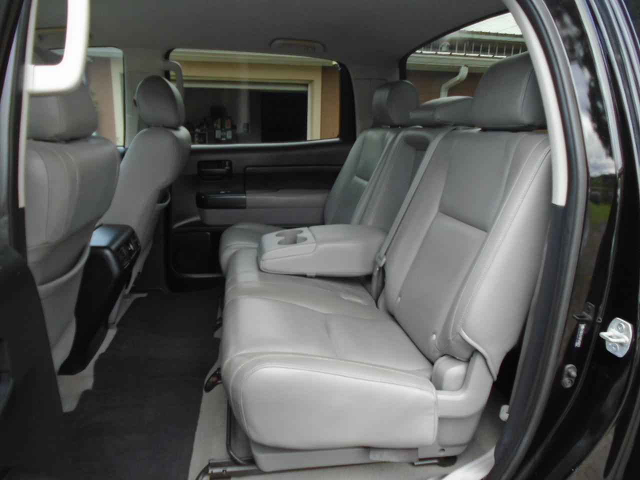 Toyota Tundra 2WD CrewMax 145.7" 5.7L SR5 (Natl) 2007