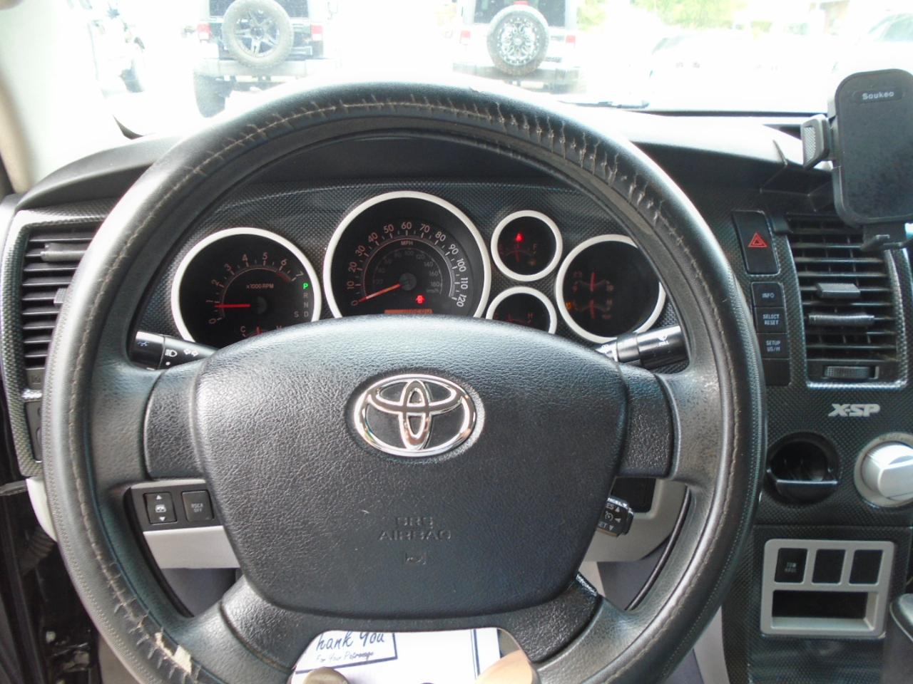 Toyota Tundra 2WD CrewMax 145.7" 5.7L SR5 (Natl) 2007