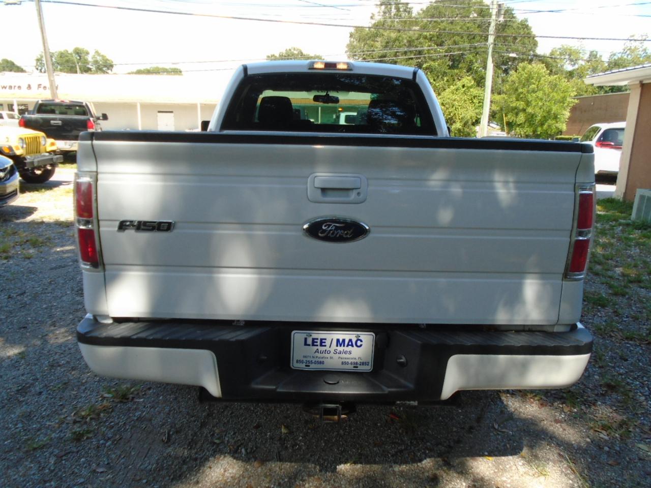Ford F-150 2WD Reg Cab 126" STX 2010