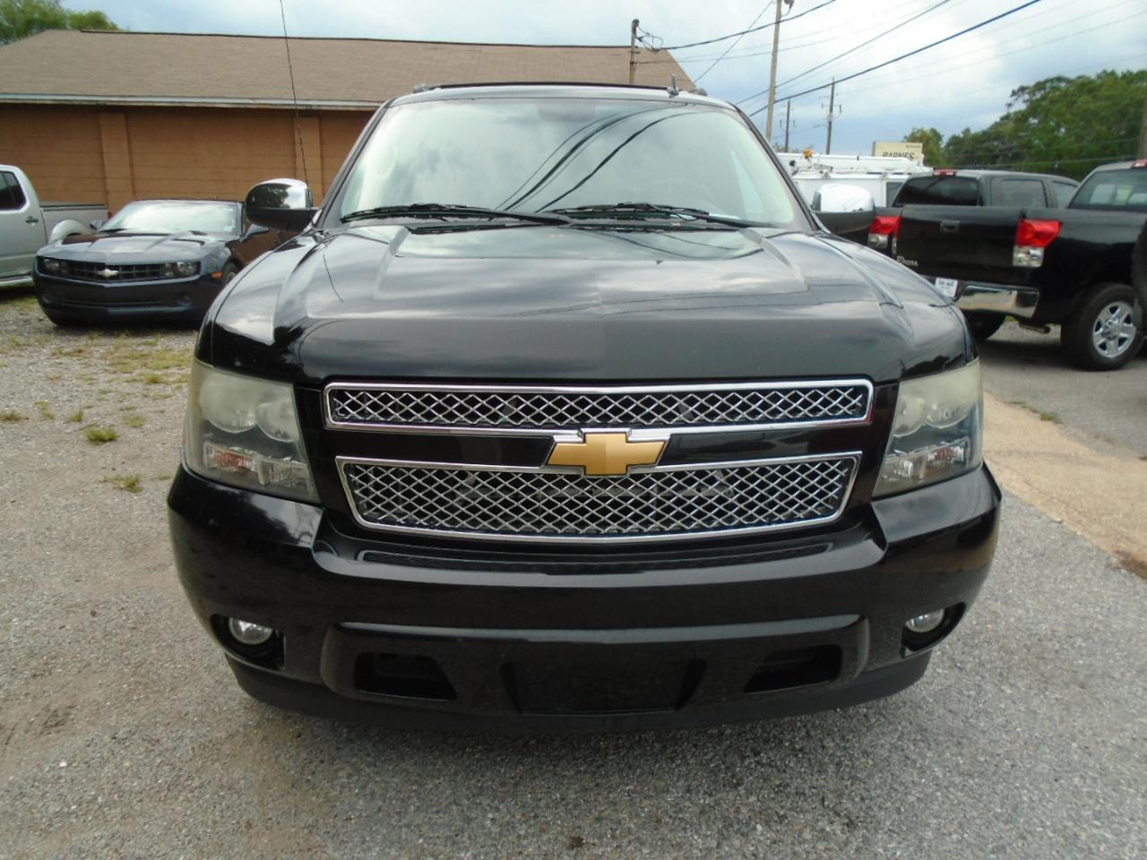 Chevrolet Avalanche 2WD Crew Cab LT 2012