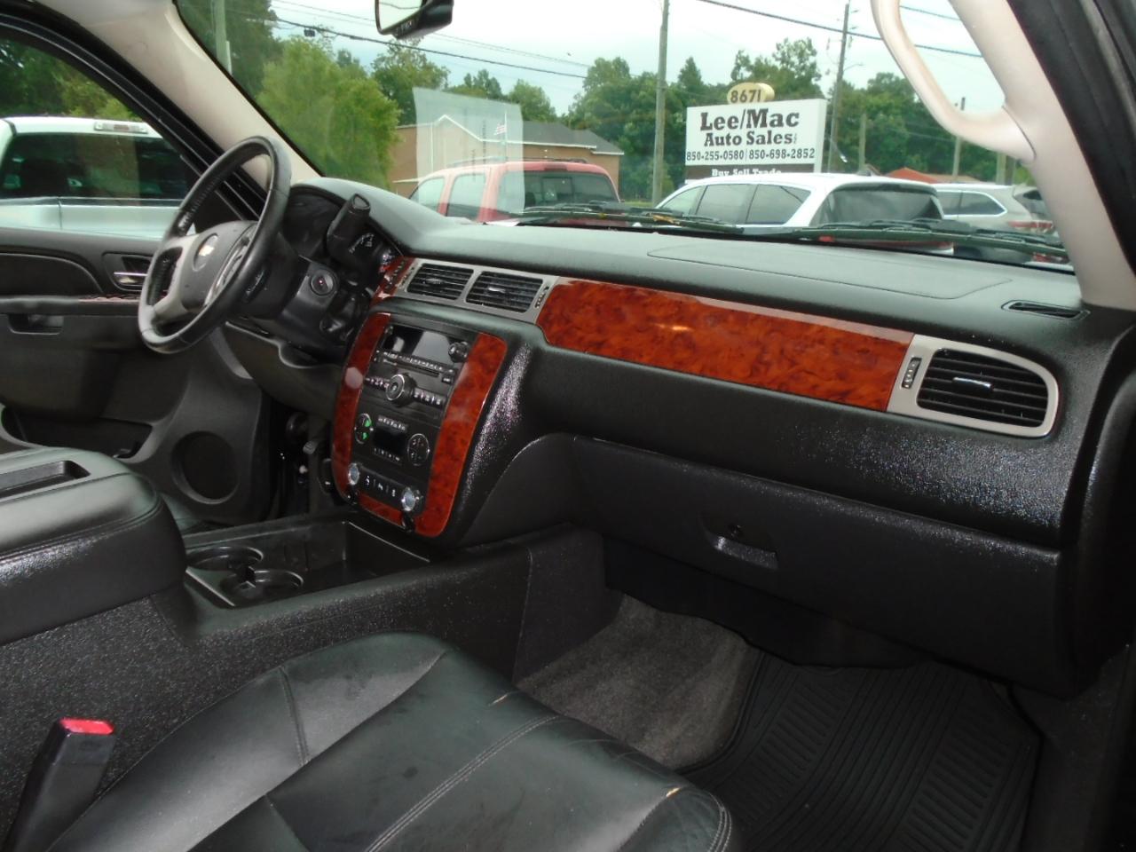 Chevrolet Avalanche 2WD Crew Cab LT 2012