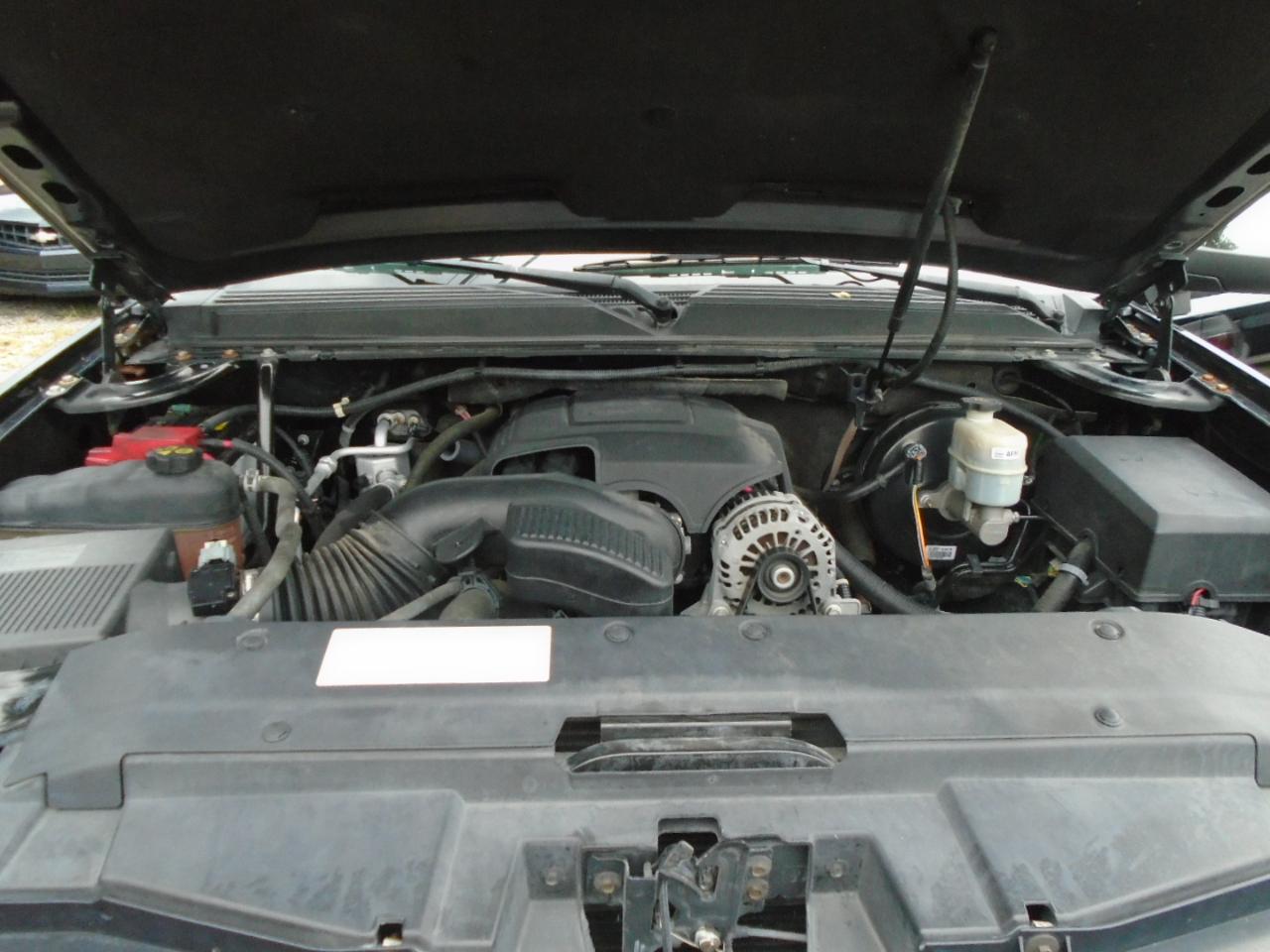 Chevrolet Avalanche 2WD Crew Cab LT 2012