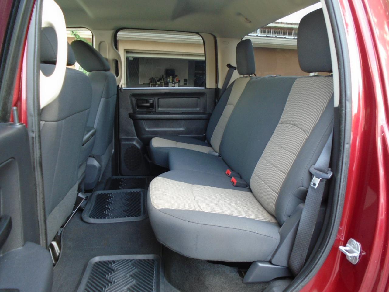 RAM 3500 4WD Crew Cab 169" ST 2012