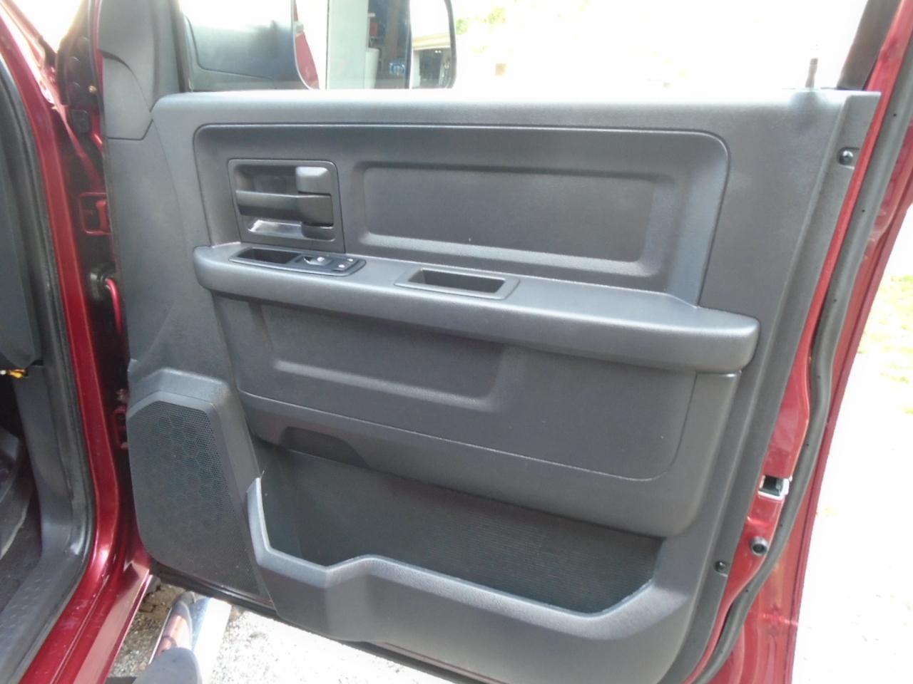 RAM 3500 4WD Crew Cab 169" ST 2012