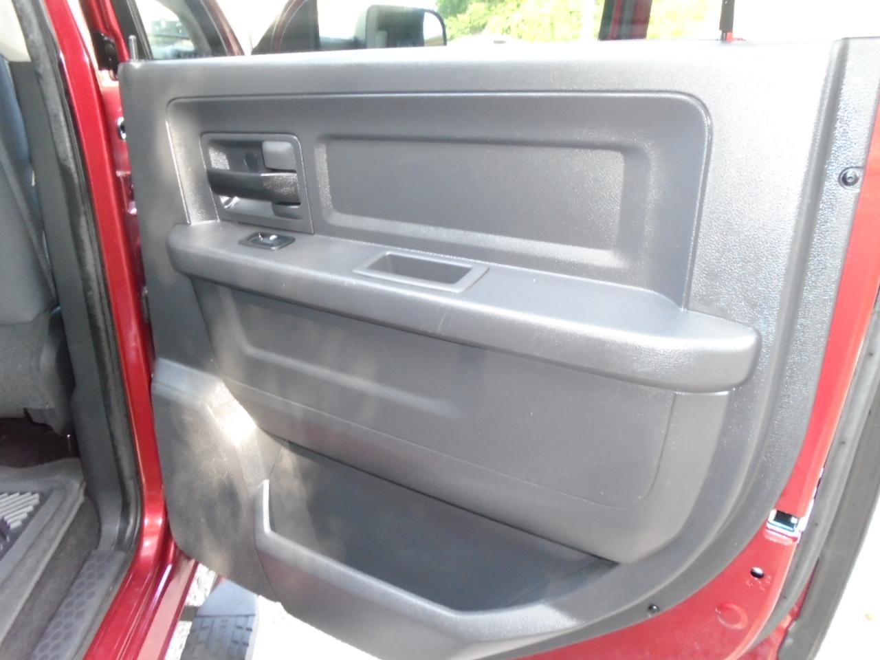 RAM 3500 4WD Crew Cab 169" ST 2012