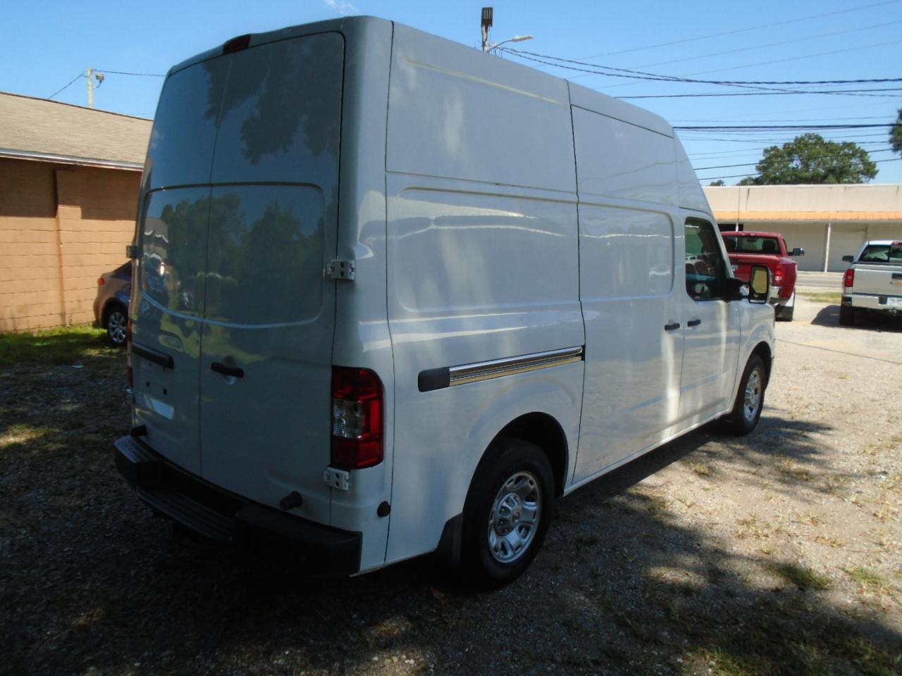Nissan NV Cargo NV2500 HD High Roof V8 SV 2020