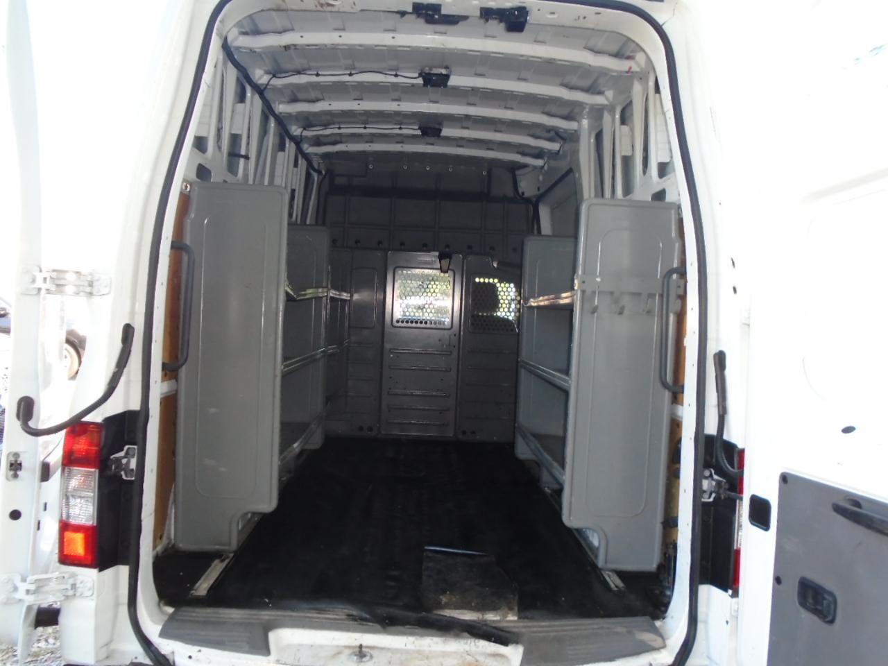 Nissan NV Cargo NV2500 HD High Roof V8 SV 2020