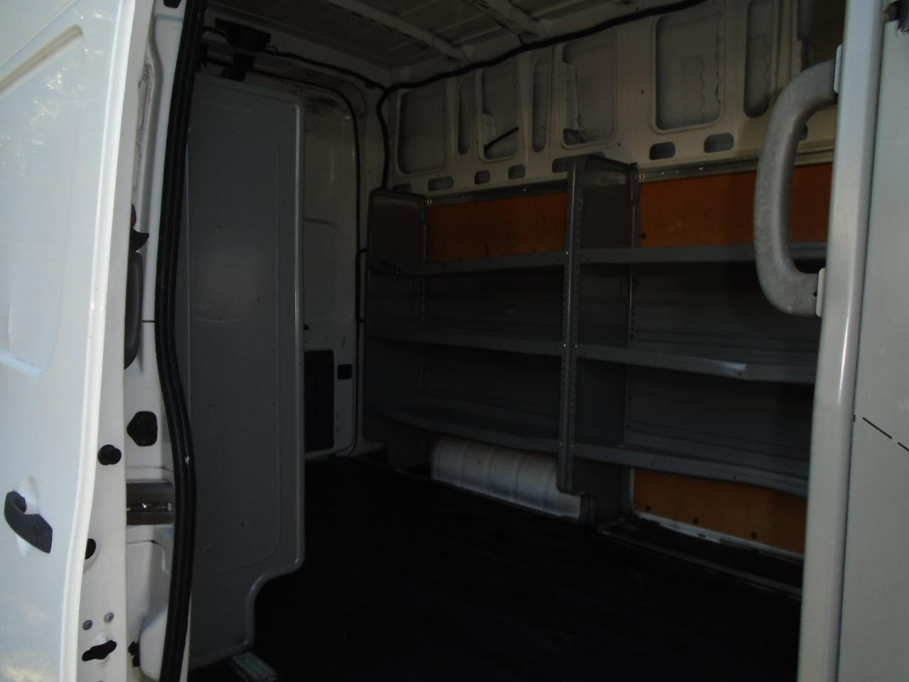 Nissan NV Cargo NV2500 HD High Roof V8 SV 2020