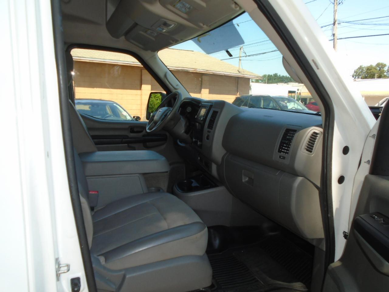Nissan NV Cargo NV2500 HD High Roof V8 SV 2020