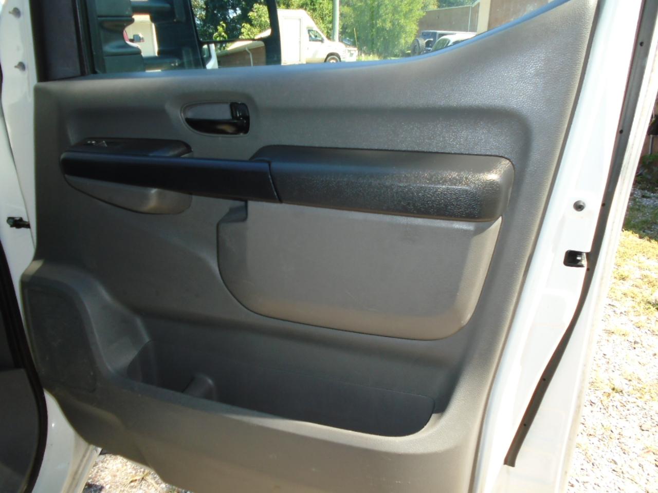 Nissan NV Cargo NV2500 HD High Roof V8 SV 2020