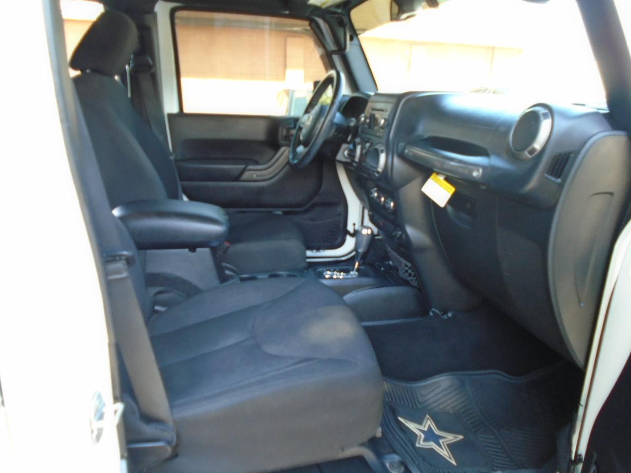 Jeep Wrangler Unlimited 4WD 4dr Sport 2015