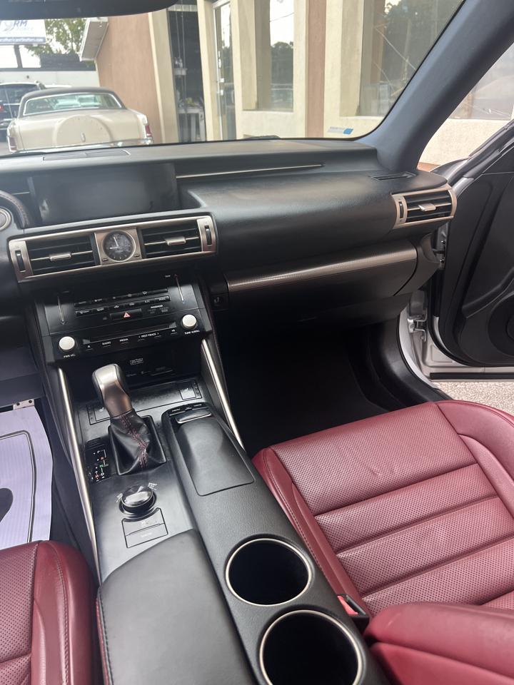 Lexus IS 350 4dr Sdn RWD 2014