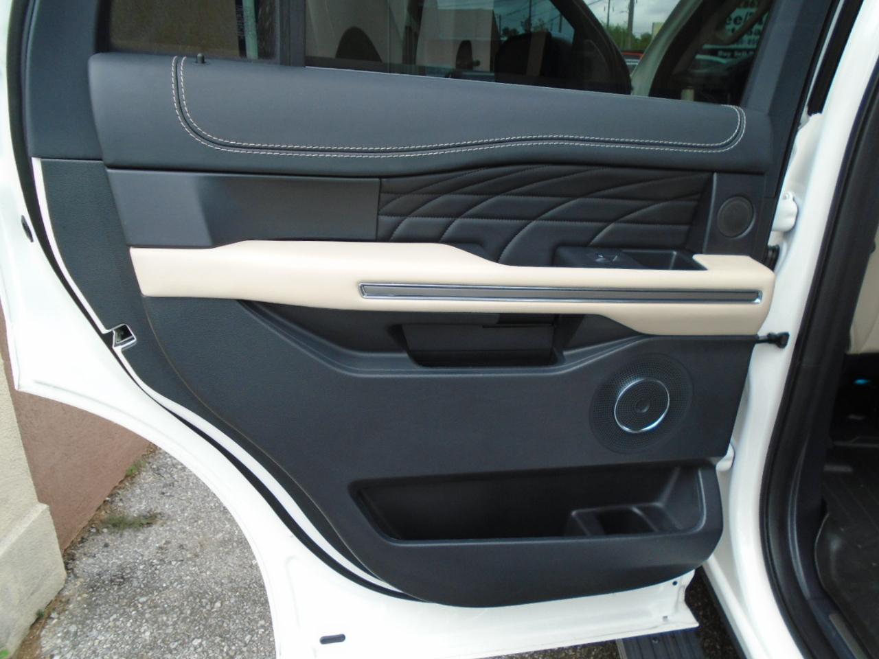 Ford Expedition Platinum 4x2 2024