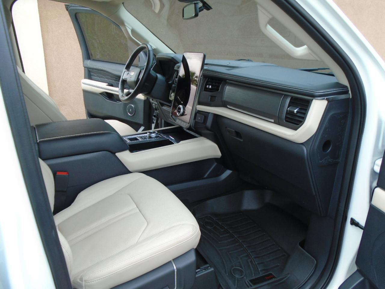 Ford Expedition Platinum 4x2 2024