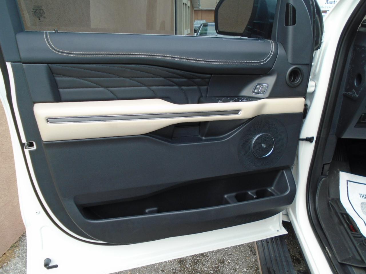 Ford Expedition Platinum 4x2 2024