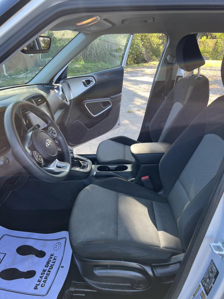 Kia Soul LX IVT 2021