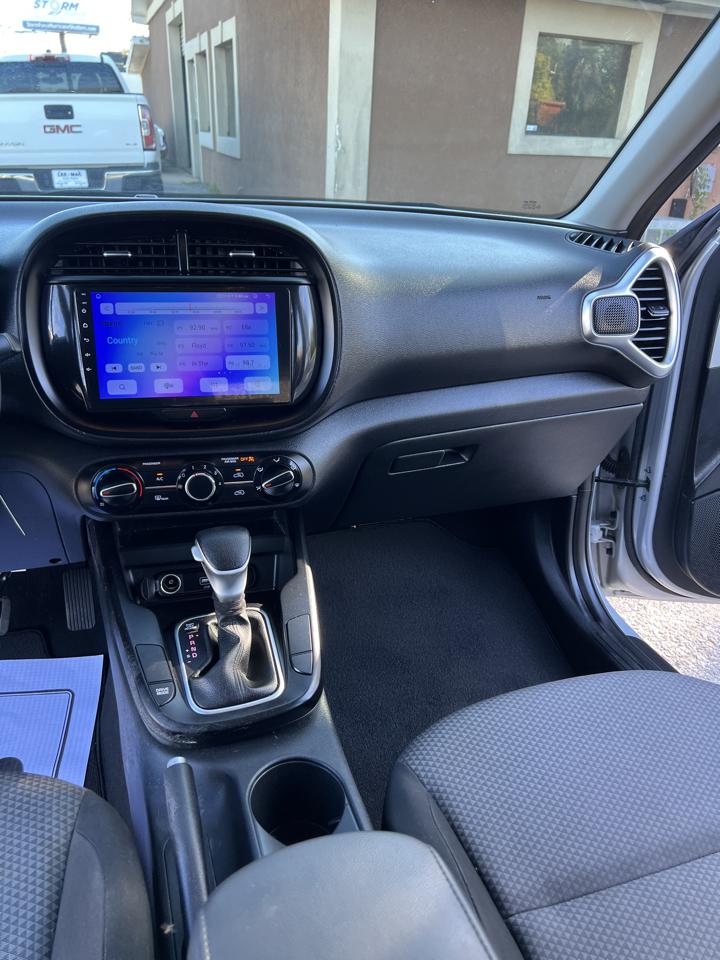 Kia Soul LX IVT 2021