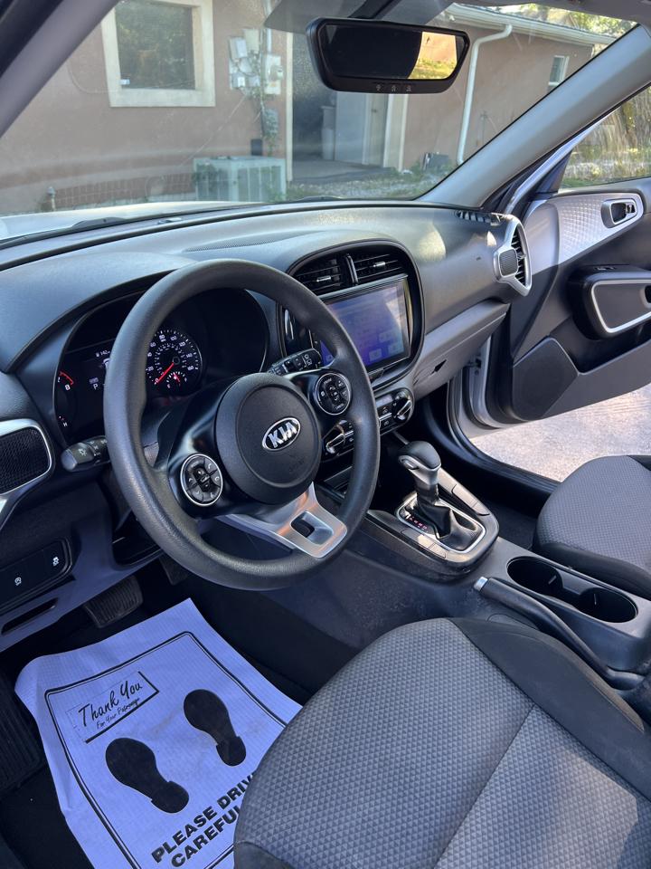 Kia Soul LX IVT 2021