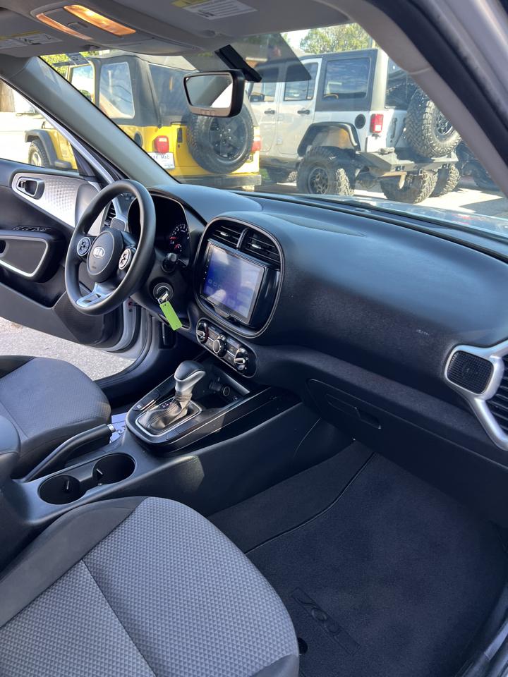Kia Soul LX IVT 2021