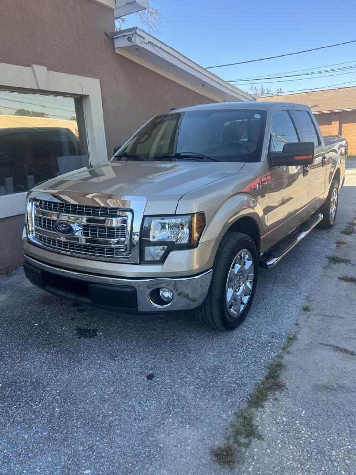 Ford F-150 2WD SuperCrew 145" XLT 2014