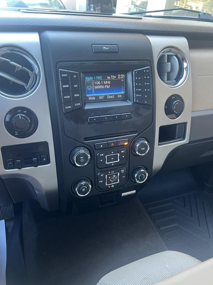 Ford F-150 2WD SuperCrew 145" XLT 2014