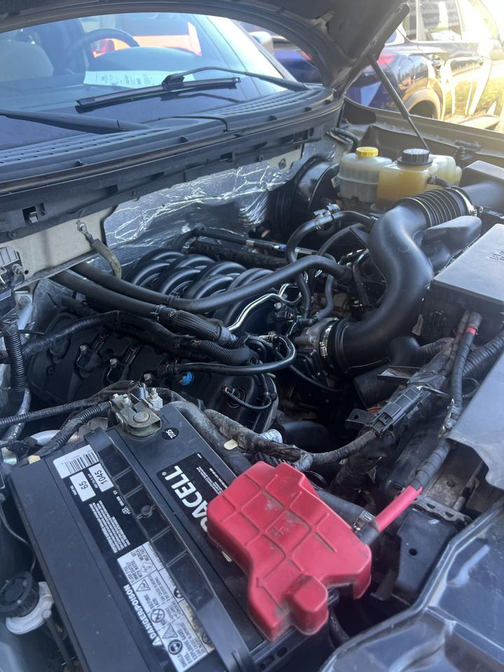 Ford F-150 2WD SuperCrew 145" XLT 2014