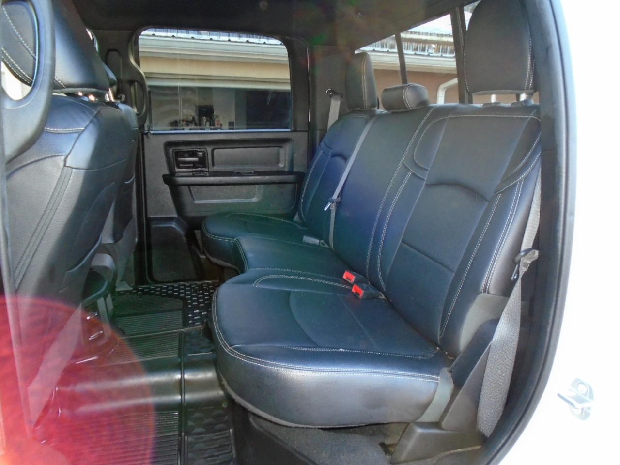 RAM 3500 Tradesman 4x4 Crew Cab 8' Box 2022