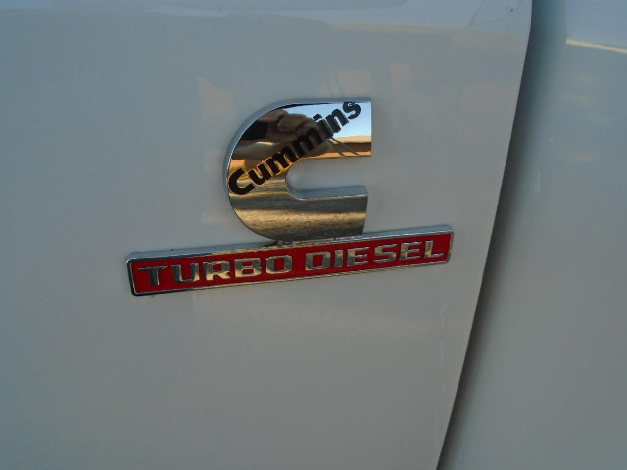 RAM 3500 Tradesman 4x4 Crew Cab 8' Box 2022