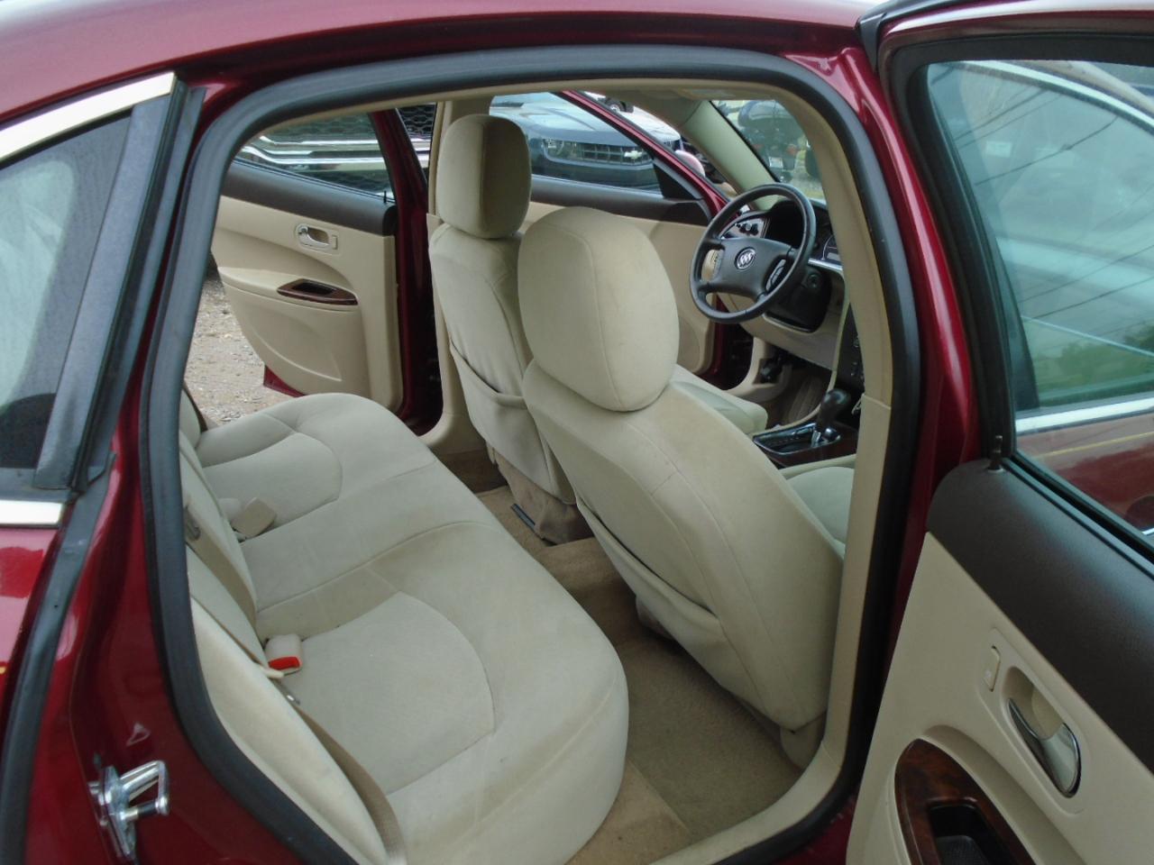 Buick LaCrosse 4dr Sdn CX 2008