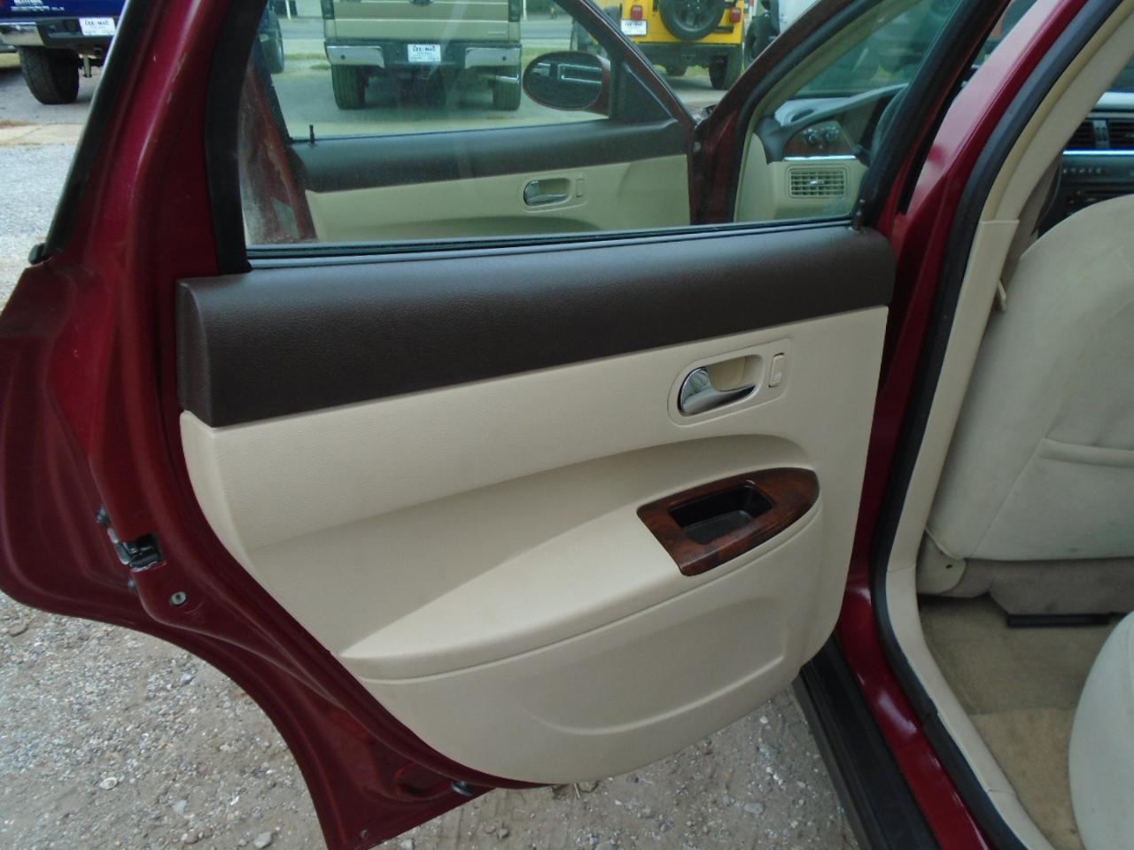 Buick LaCrosse 4dr Sdn CX 2008