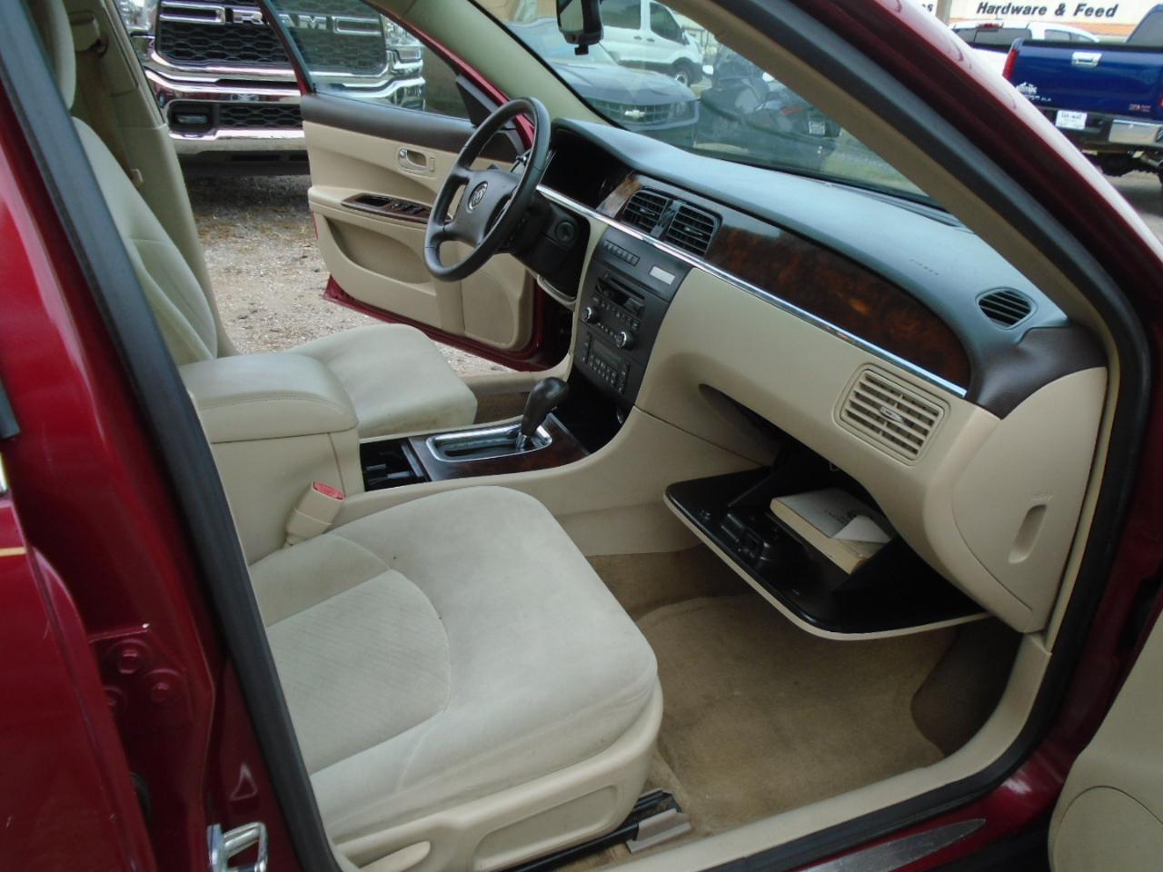 Buick LaCrosse 4dr Sdn CX 2008