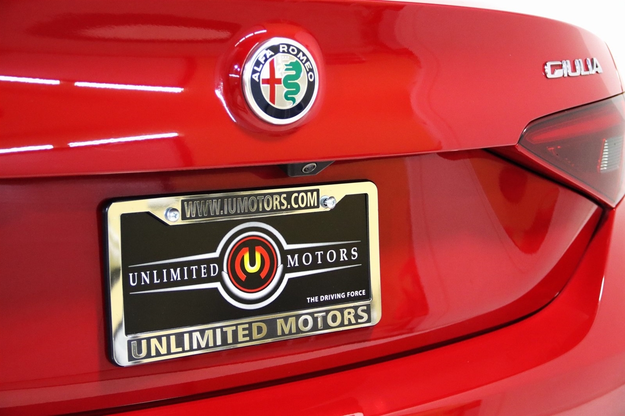 Alfa Romeo Giulia  2017