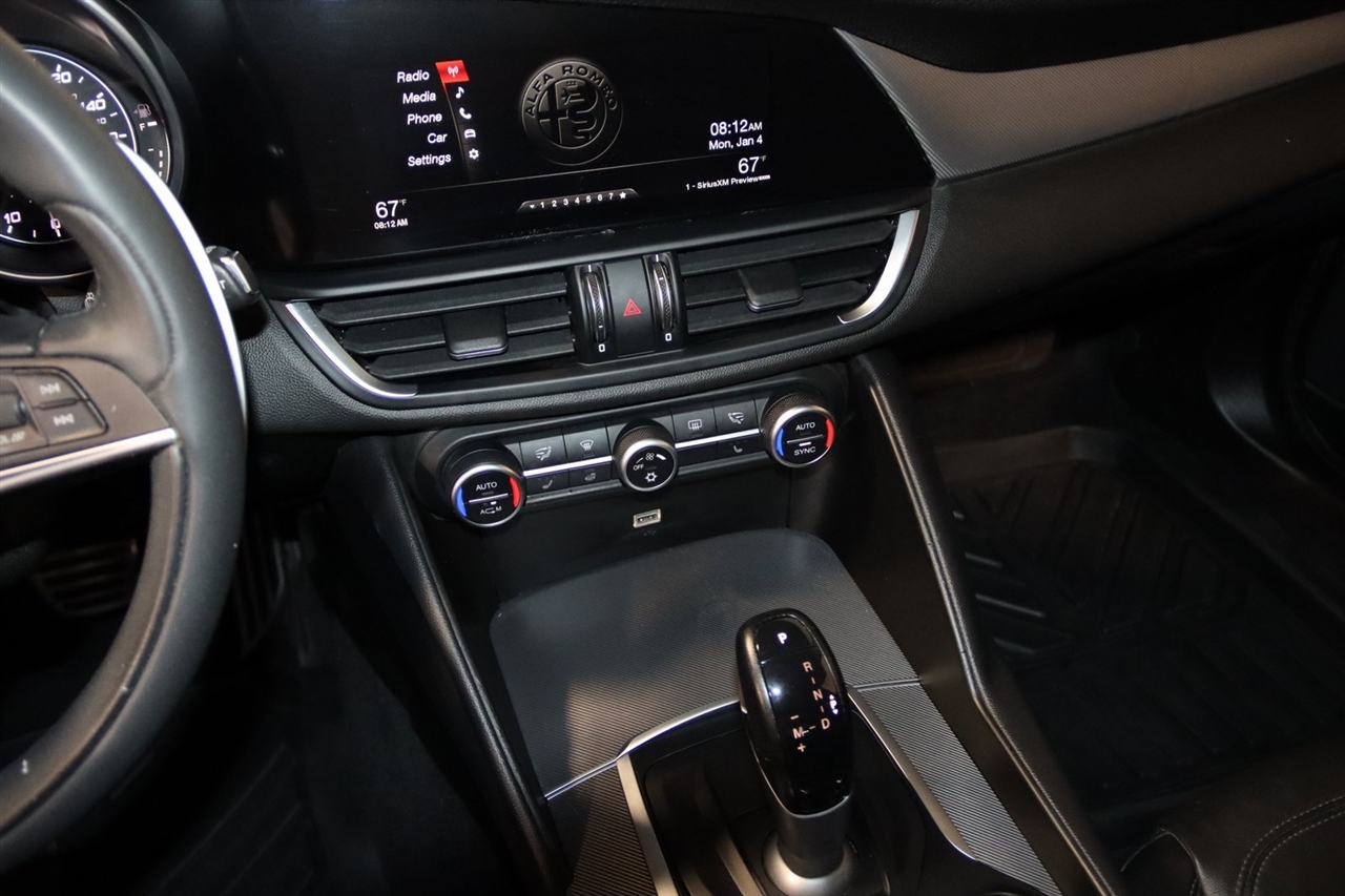 Alfa Romeo Giulia  2017