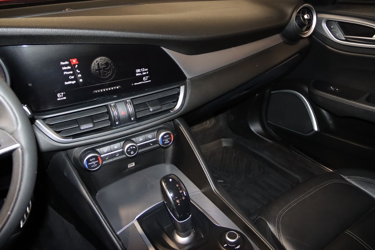 Alfa Romeo Giulia  2017