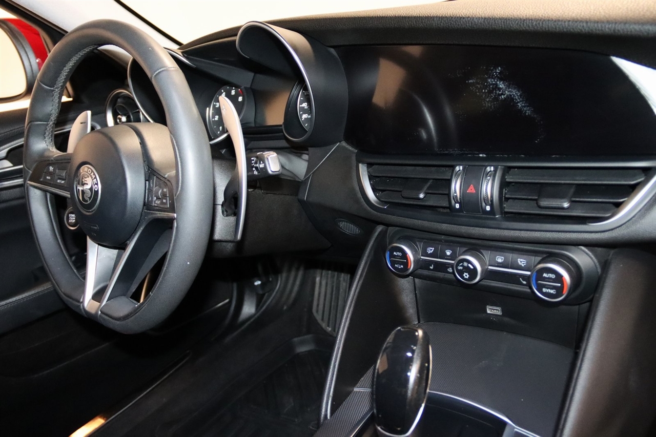 Alfa Romeo Giulia  2017