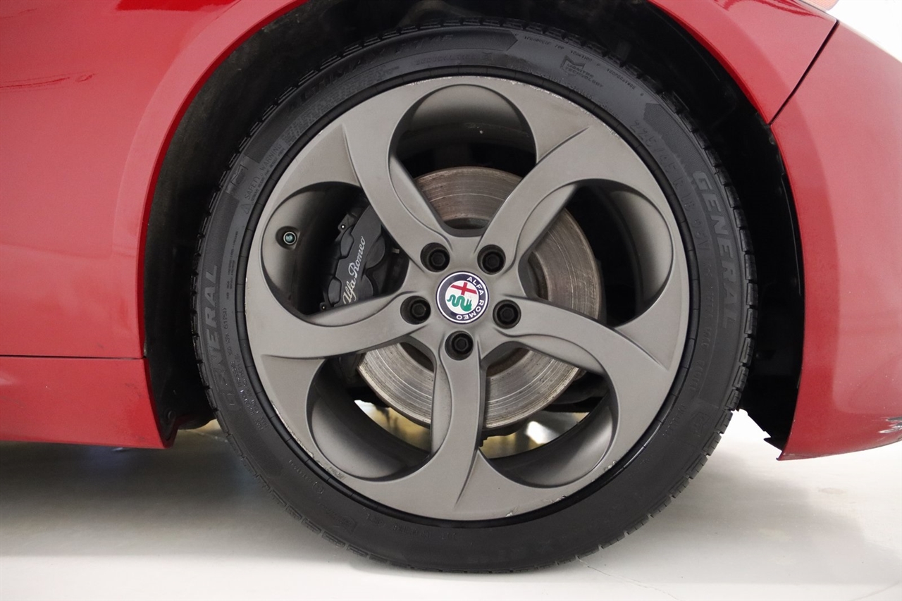 Alfa Romeo Giulia  2017