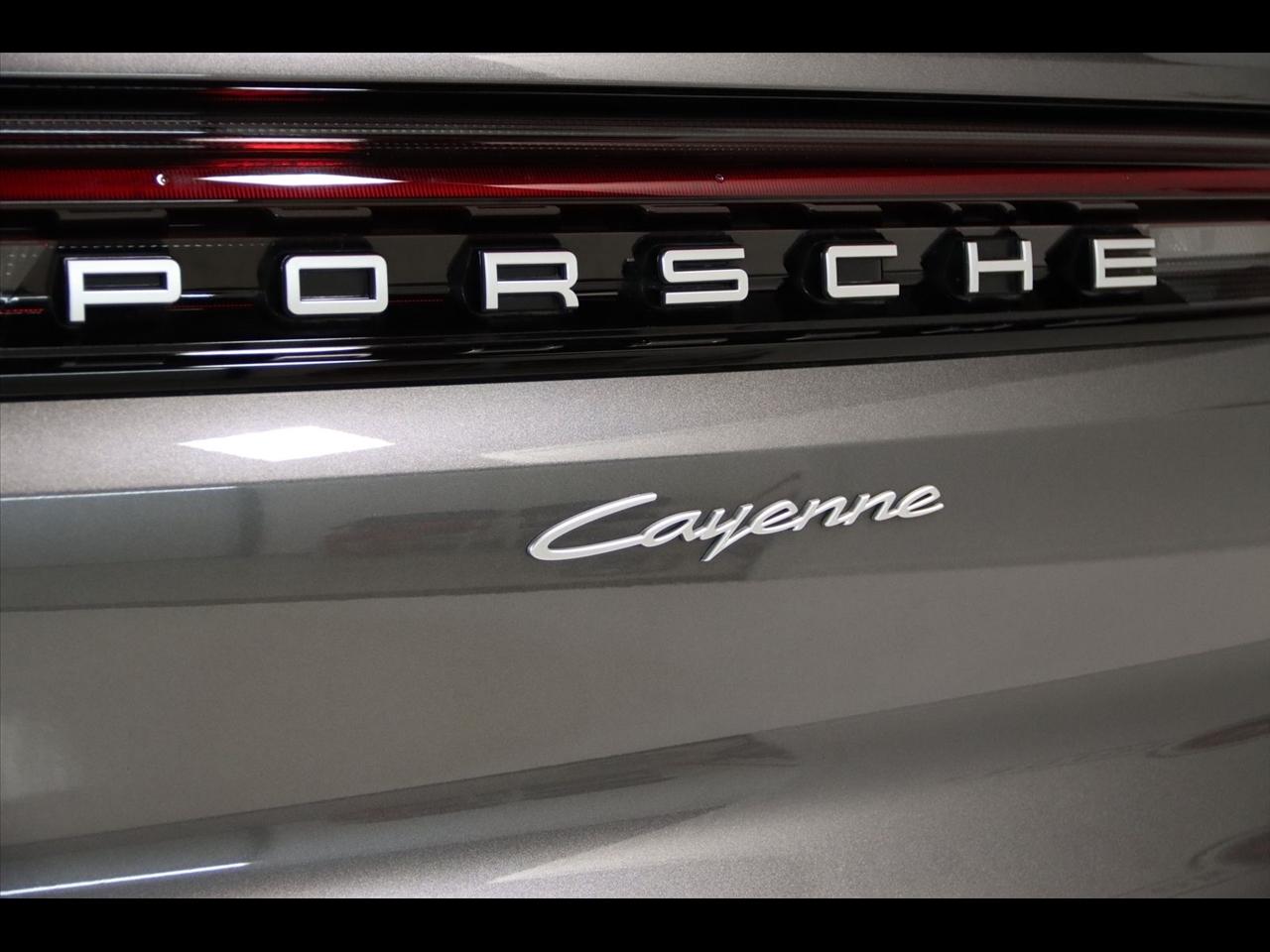 2024 Porsche Cayenne Base