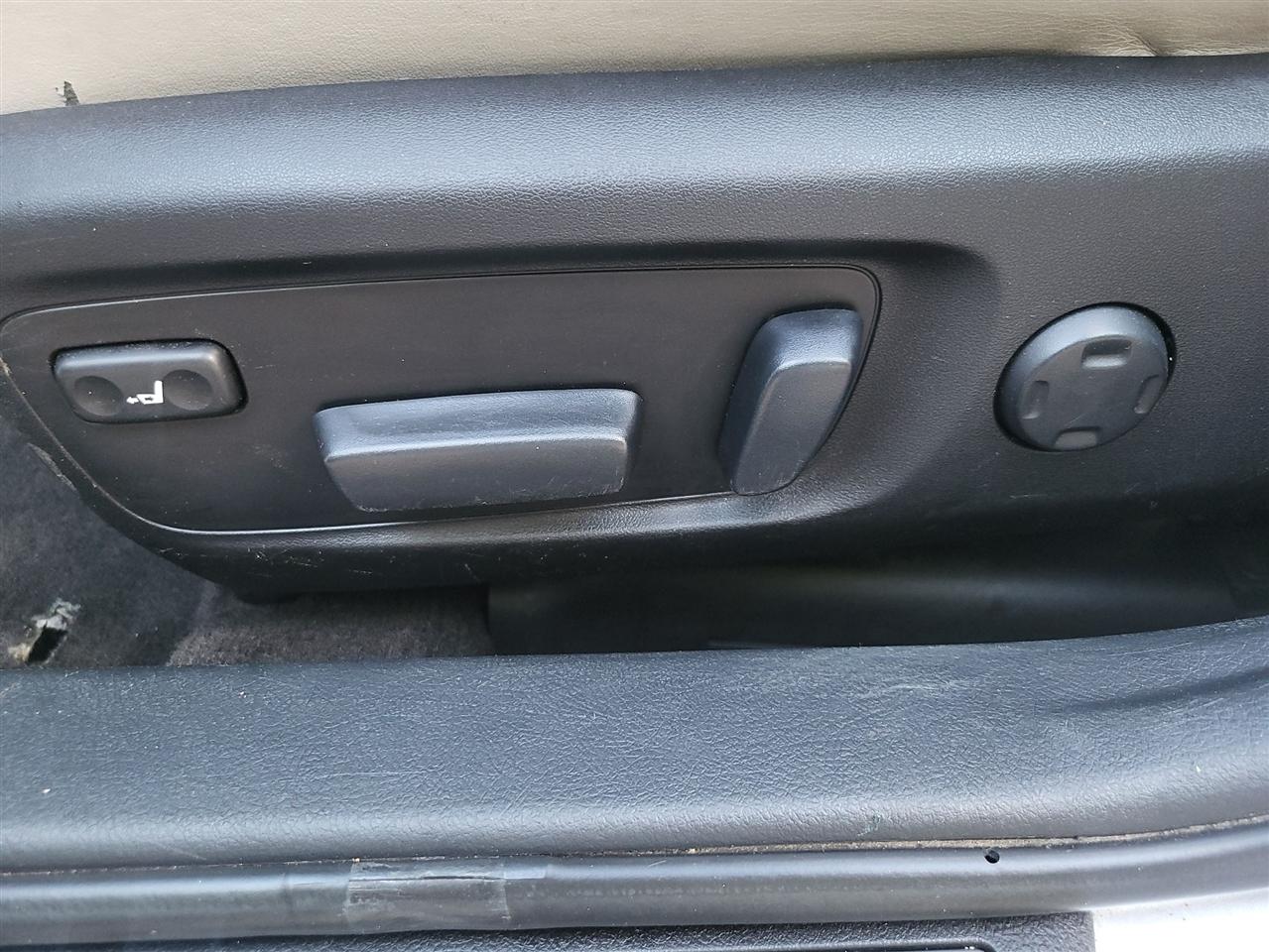 Toyota Avalon XLE 2013