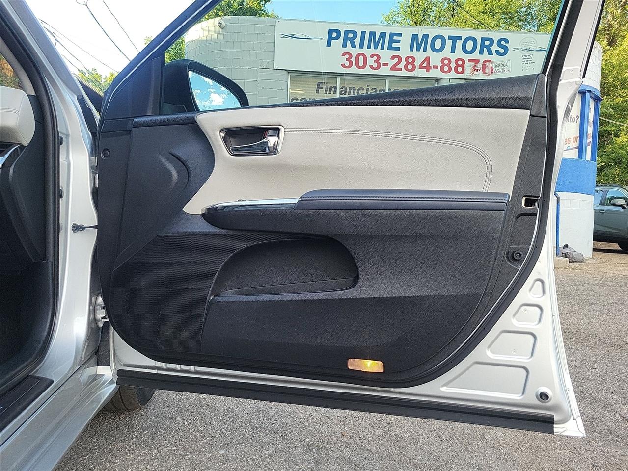 Toyota Avalon XLE 2013