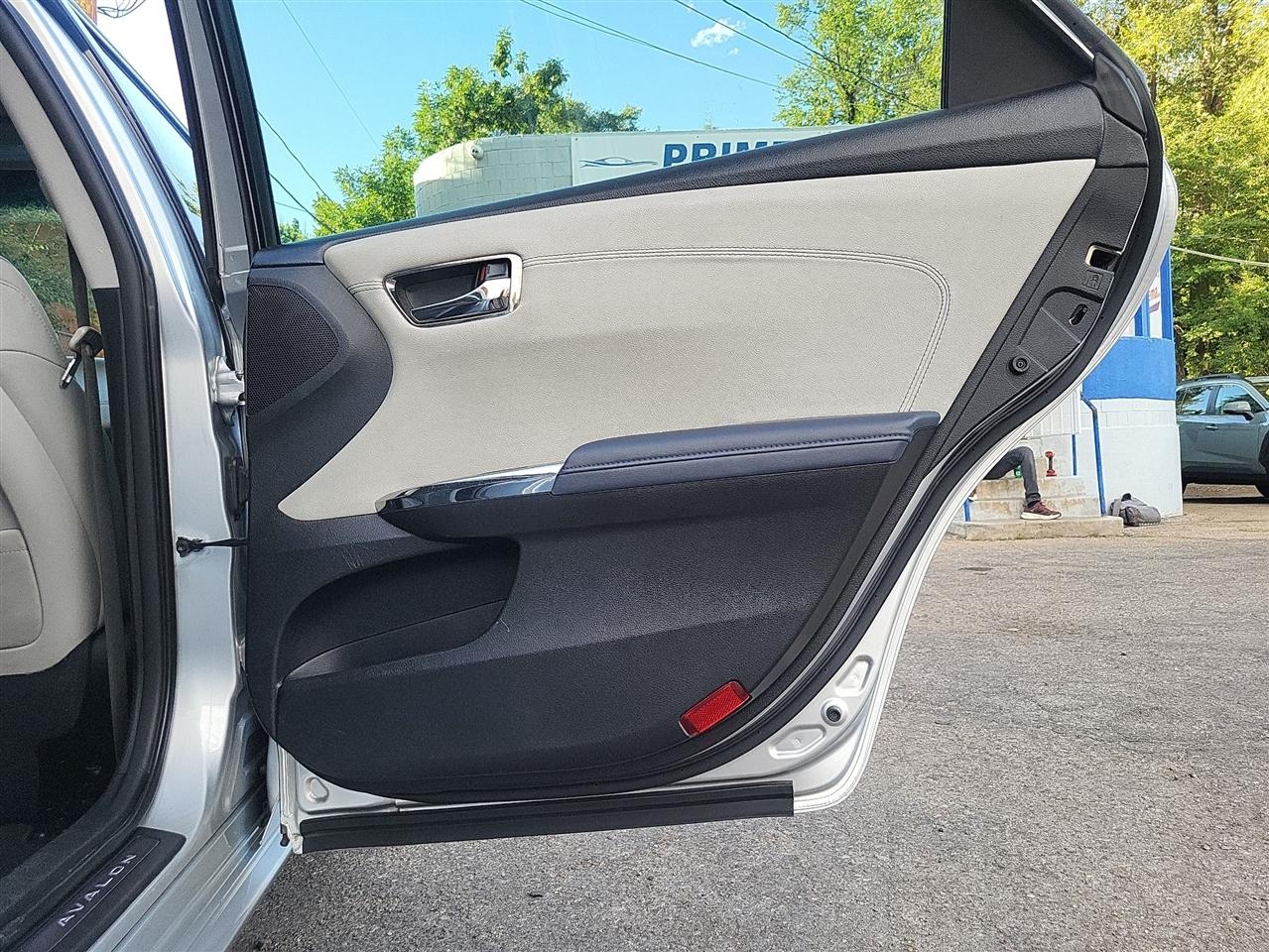 Toyota Avalon XLE 2013