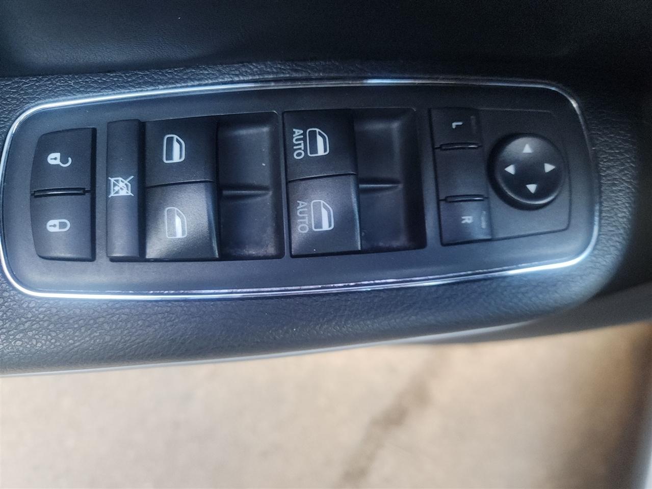 Chrysler 300 Limited RWD 2019
