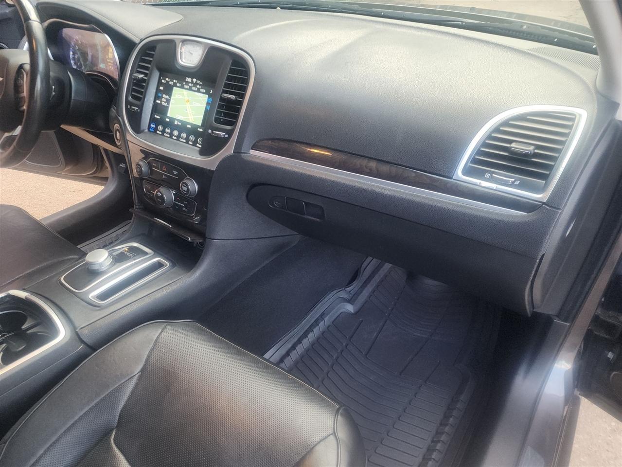 Chrysler 300 Limited RWD 2019