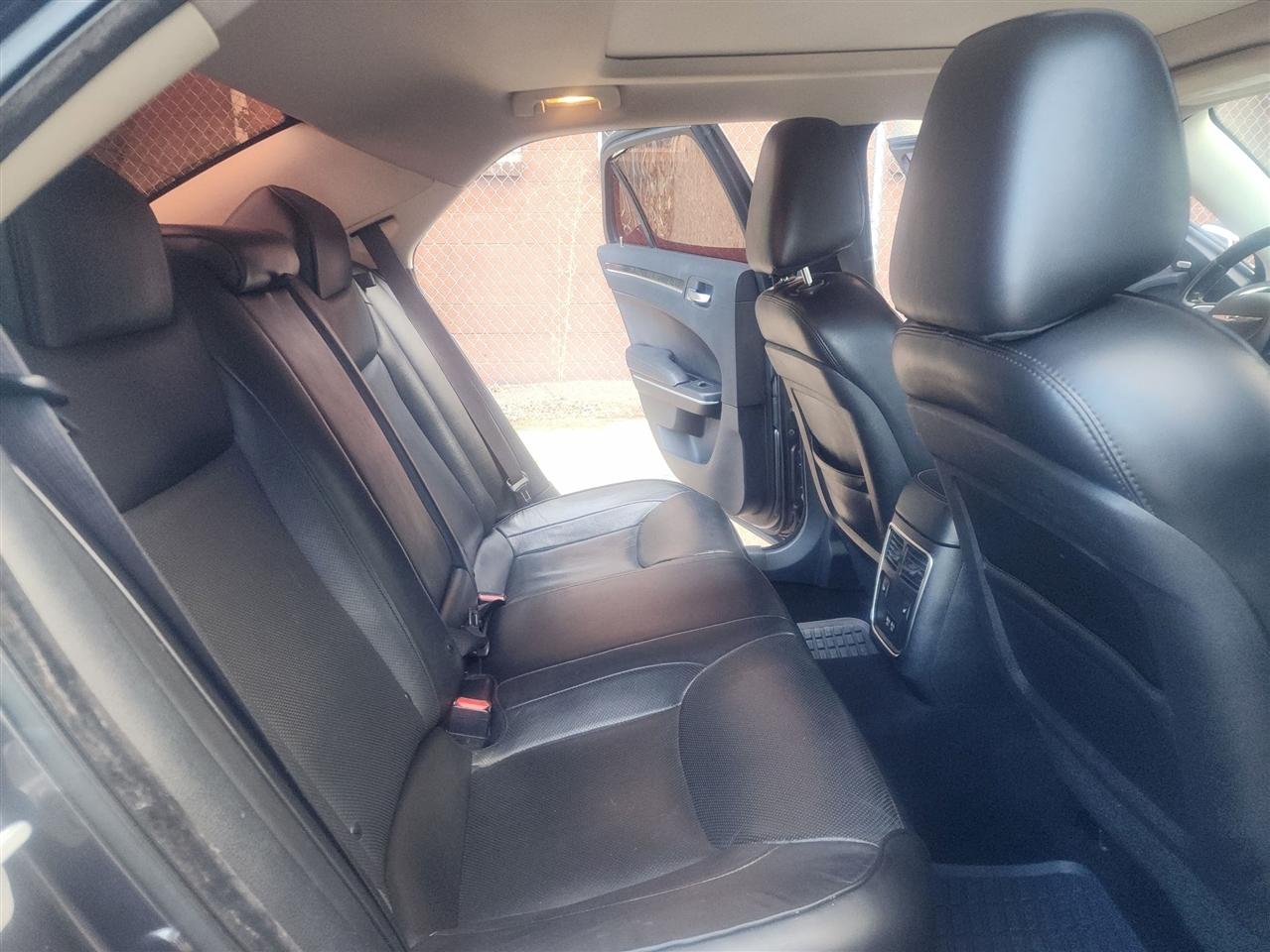 Chrysler 300 Limited RWD 2019