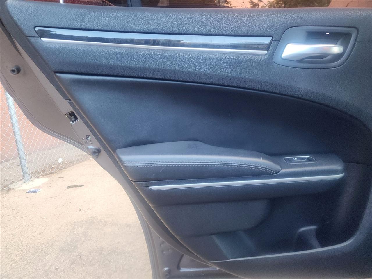 Chrysler 300 Limited RWD 2019