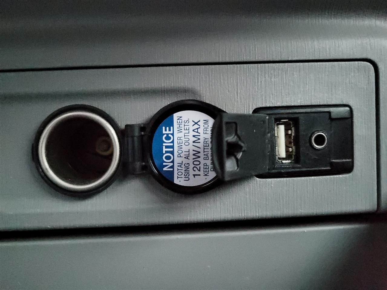 Toyota Prius V Three 2017
